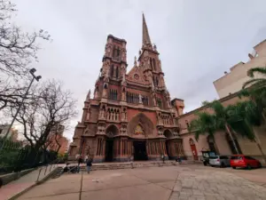 Descubre la joya arquitectónica más impresionante de España: la catedral más hermosa del país