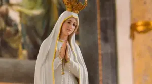 Descubre la protección que la Virgen del Rosario brinda a sus devotos
