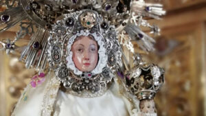 Descubre los lugares donde la Virgen ha aparecido en España: un recorrido por la fe y la devoción popular