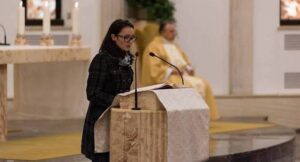 El rol esencial en la misa: El lector litúrgico