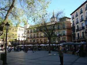 La plaza más famosa de Toledo: descubre su nombre y su historia.